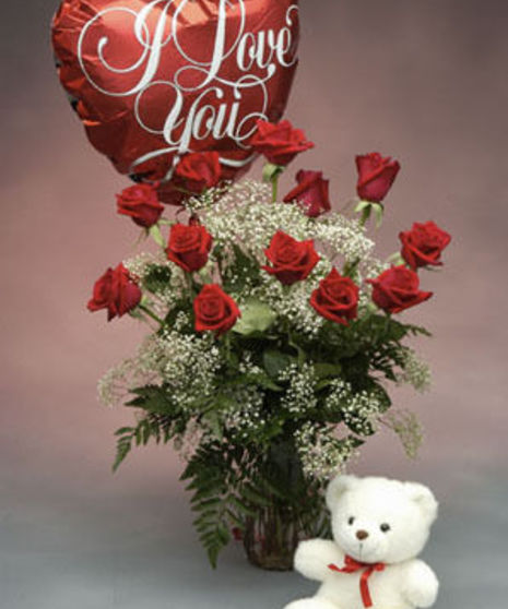 12 Roses, Balloon & Bear